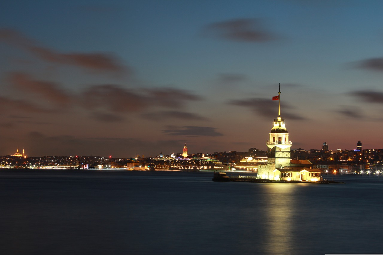 Maiden's Tower - Kiz Kulesi